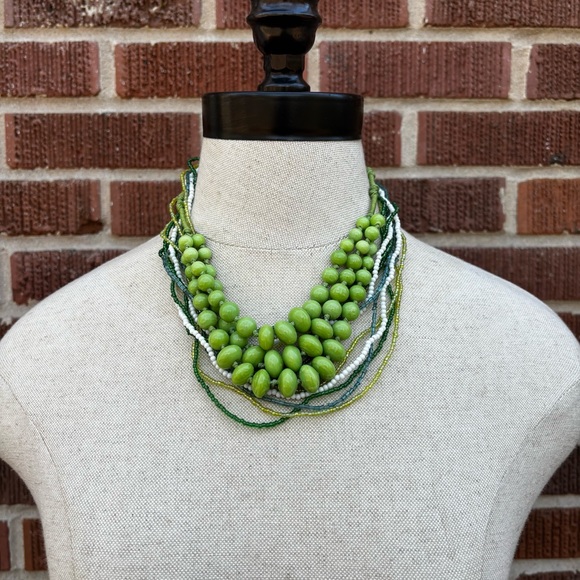 Vintage Light Green Knotted Glass Bead 3 Strand Necklace 20” plus one more - Picture 2 of 6